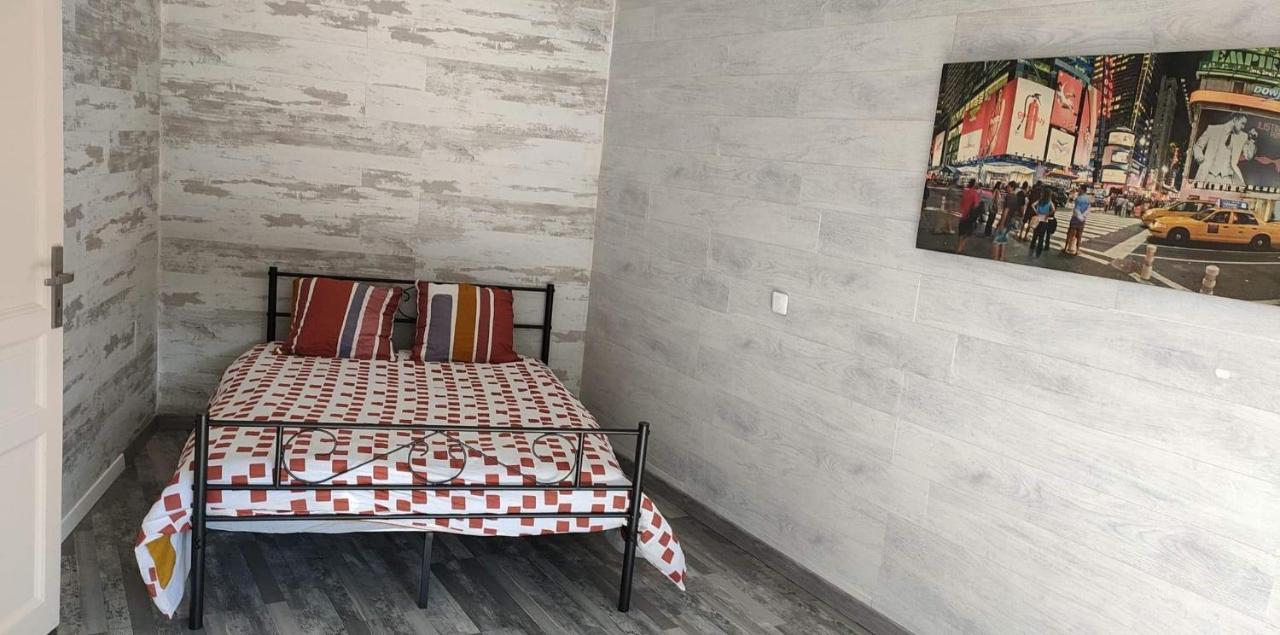 Appartement 2 Chambres Spacieuses Avec Terrasse Brouckerque Eksteriør bilde
